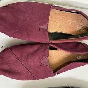 TOMS Women's Burgandy Canvas Slip On Shoes